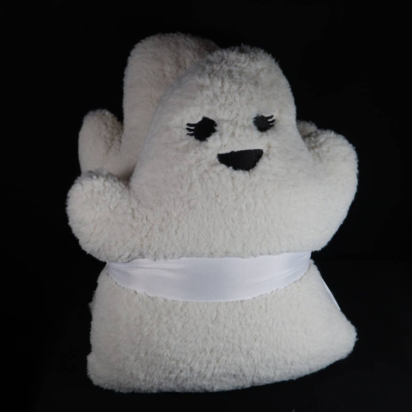 Novogratz Viral White Ghost Sherpa Halloween Pillows Boy Girl - 2 PC Set - Picture 2 of 4